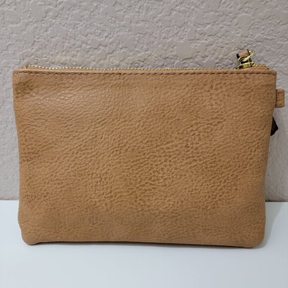 Steve Madden Tan Faux Leather Zip Pouch • Gold Hardware • Like New - Picture 6 of 10